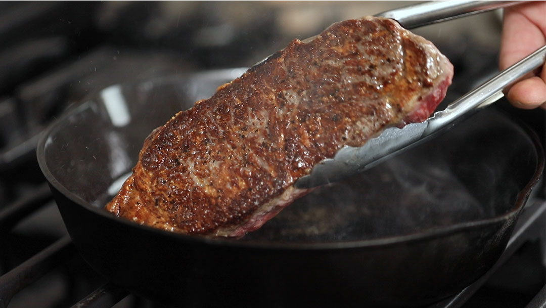 How to perfectly pan sear steak using the Emeril Lagasse 11 Fry Pan