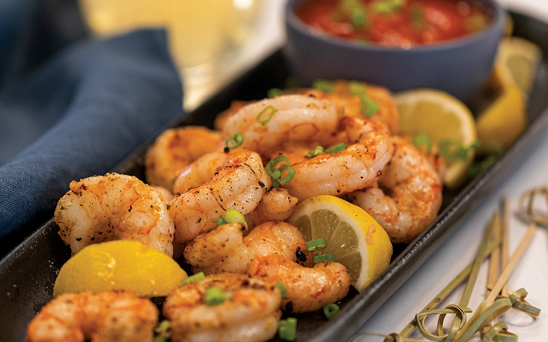 https://blog-content.omahasteaks.com/wp-content/uploads/2022/01/How-to-cook-shrimp-in-the-air-fryer.jpg