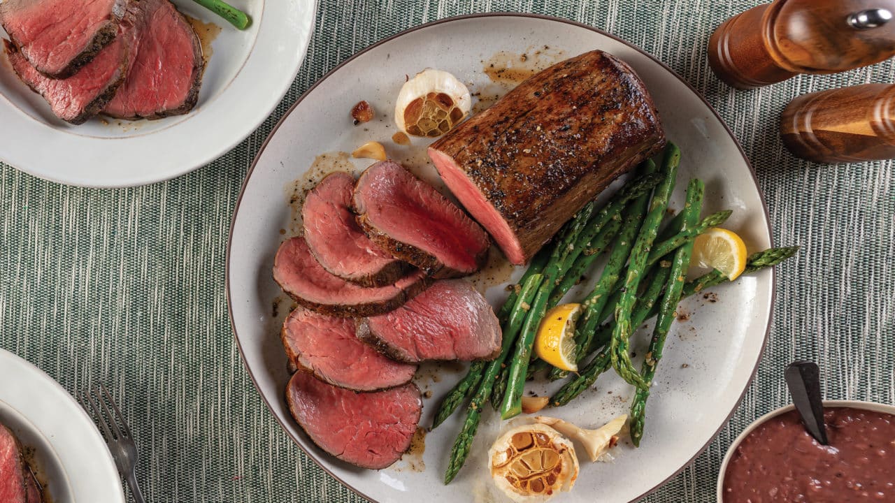 Roasted Chateaubriand with Red Wine Gravy and Lemon-Garlic Asparagus